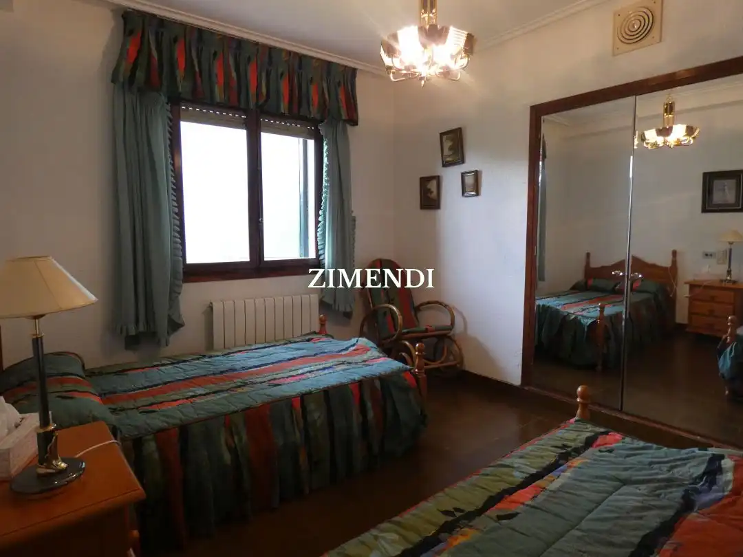 Bedroom of Houses for sale in Albelda de Iregua  with Heating, Terrace and Swimming Pool