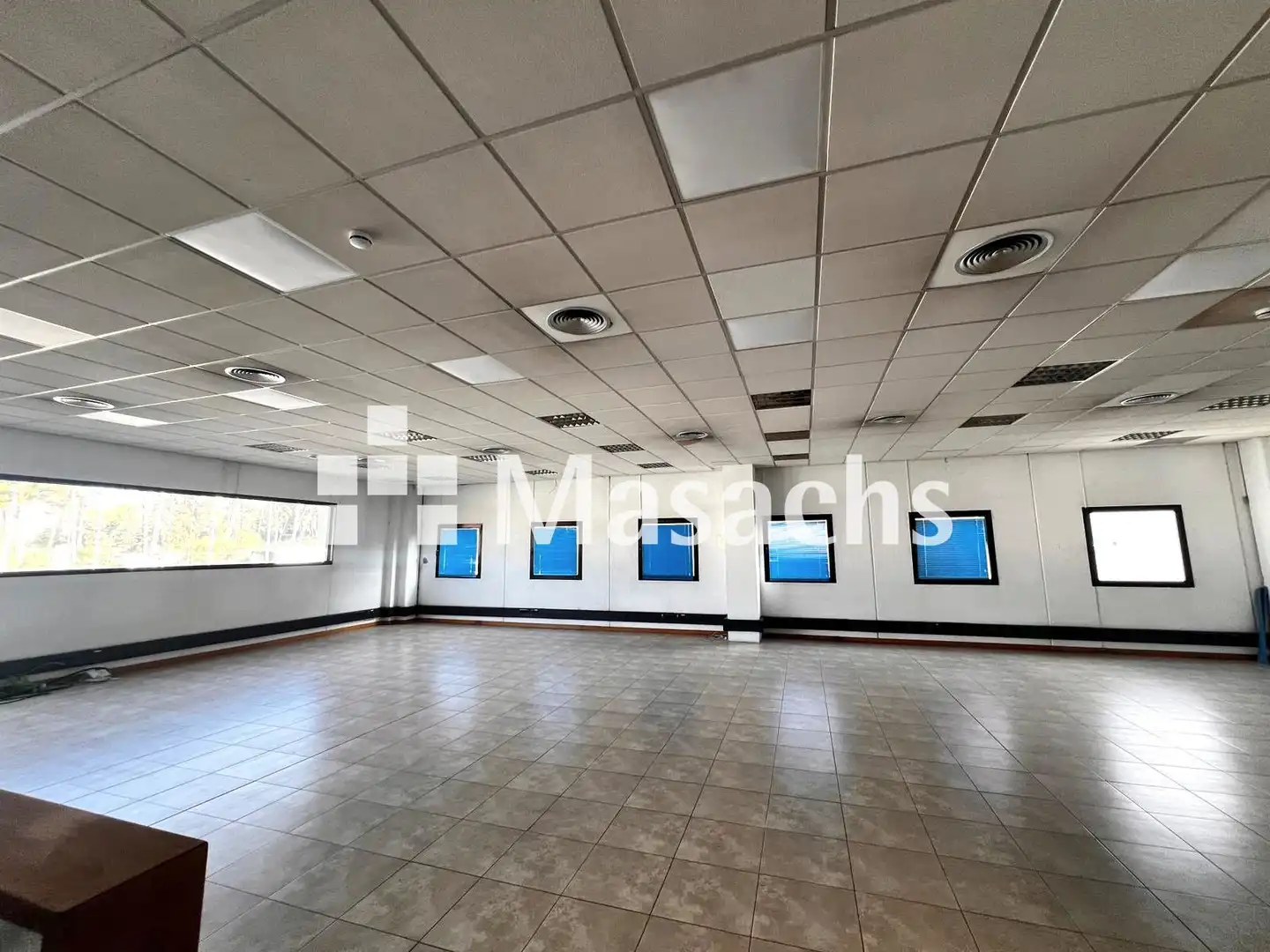 Nave industrial en venta en Rubí