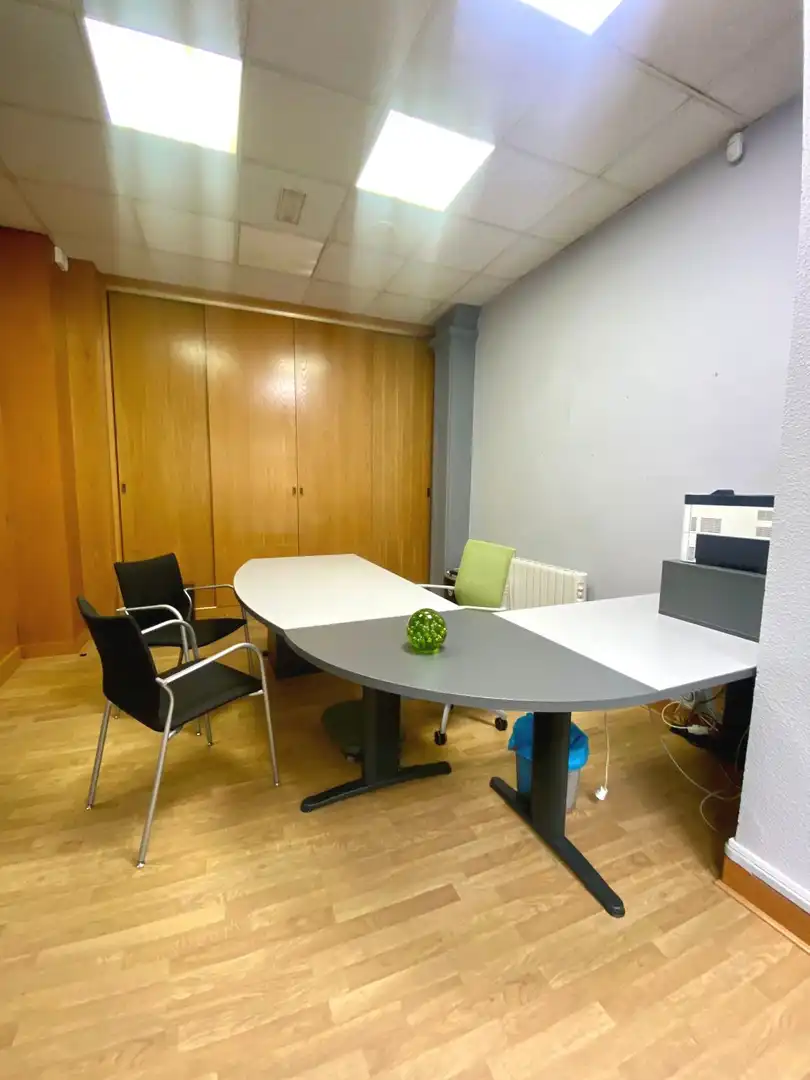 Oficina de lloguer a Centro