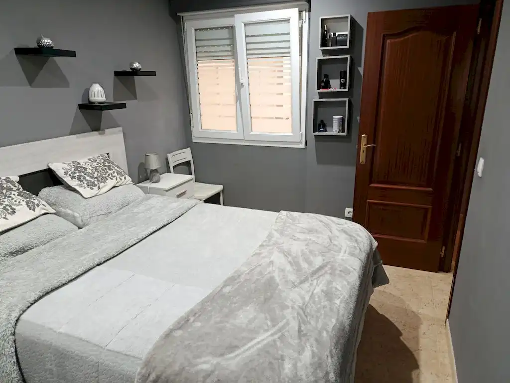 Dormitori de Apartament en venda en Ribeira amb Traster i Moblat