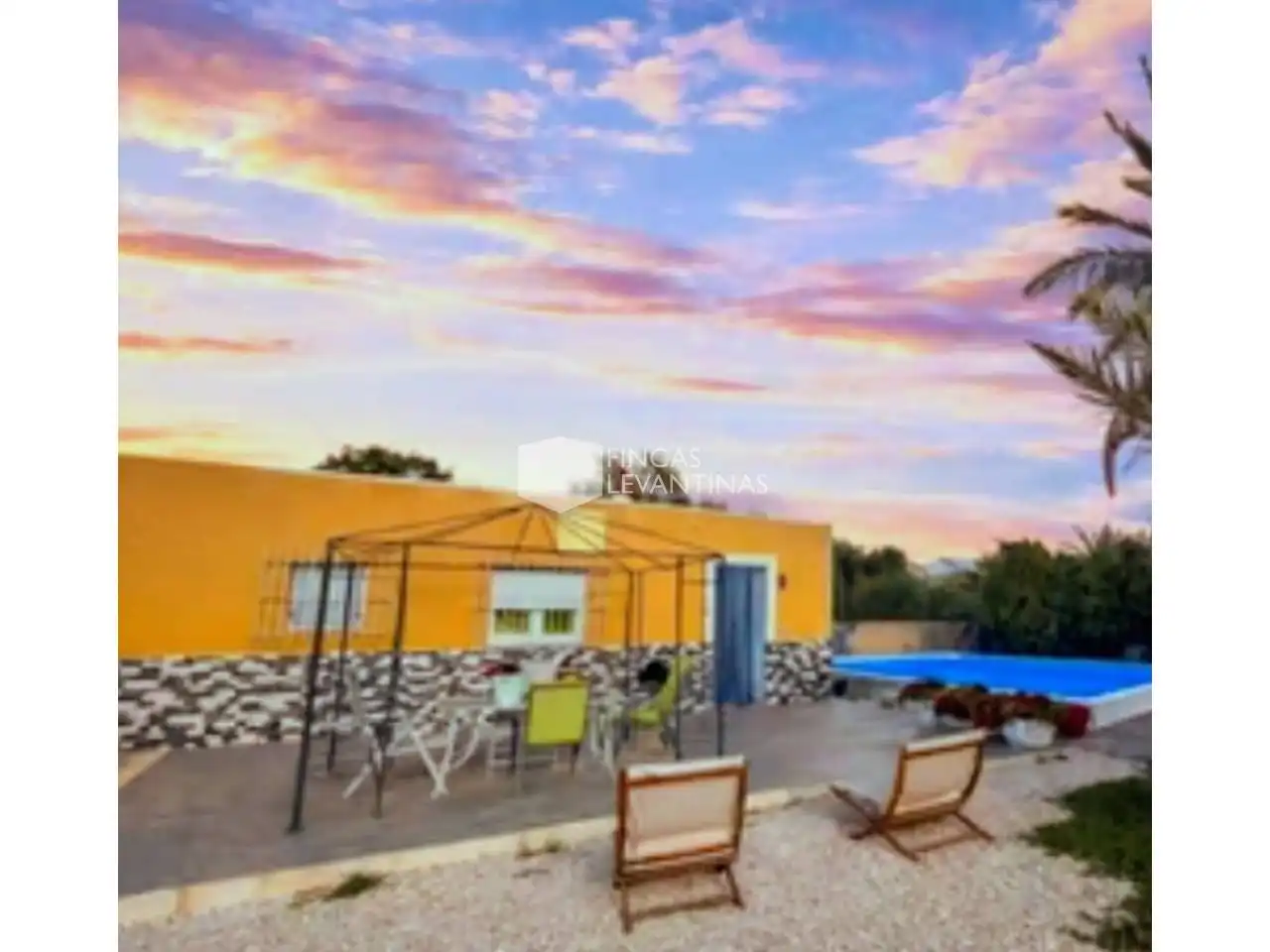 Vista exterior de Casa o xalet en venda en Alicante / Alacant