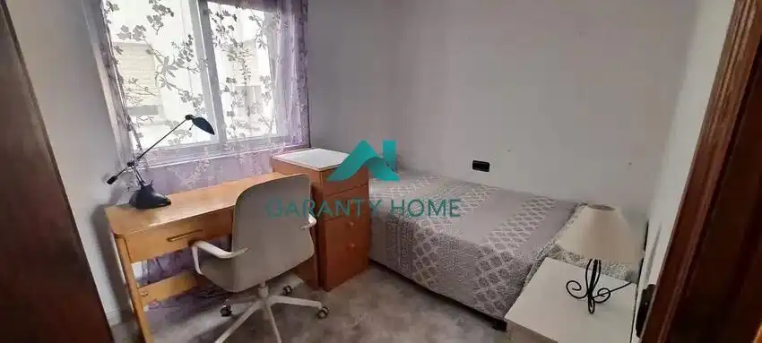 Flat with balcony to rent in San Bernardo - Carmelitas - Campus, imagen 16