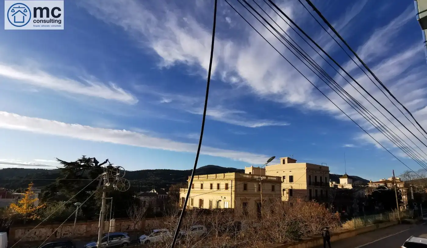 Vista exterior de Casa o xalet de lloguer en La Garriga amb Calefacció, Jardí privat i Parquet