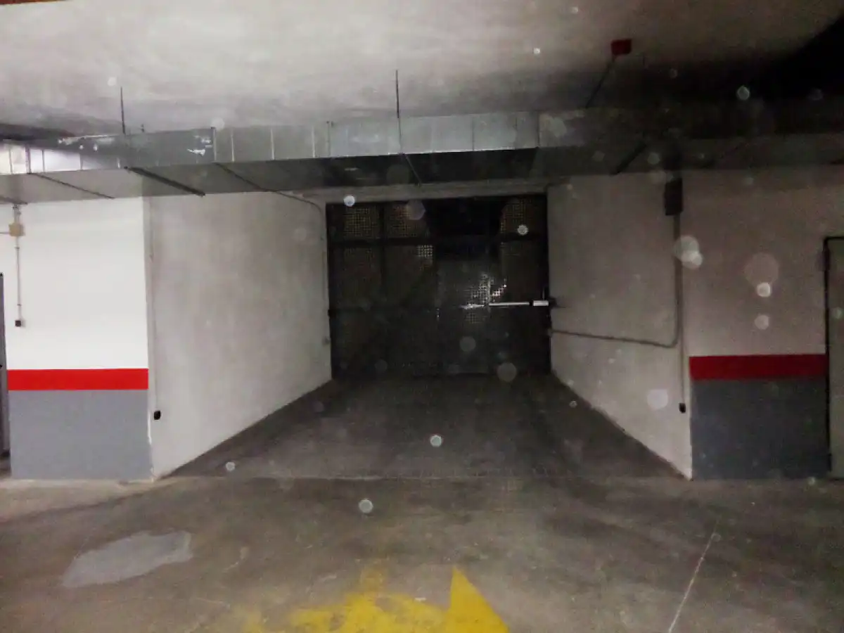 Garage zum Verkauf in Elche / Elx