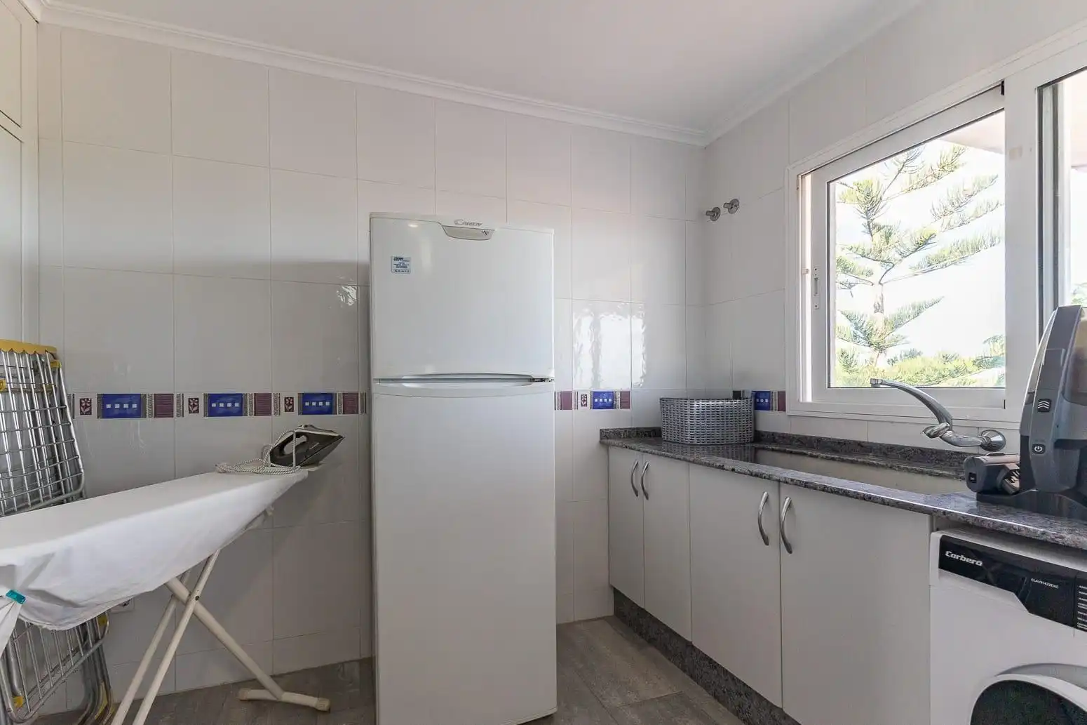 Cocina de Casa o chalet en venta en Chiva con Aire acondicionado, Terraza y Piscina