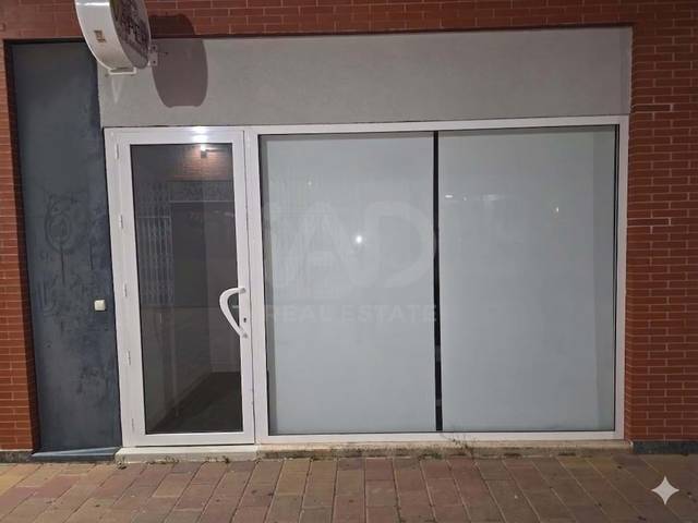 Local comercial en Alquiler en Beniaján