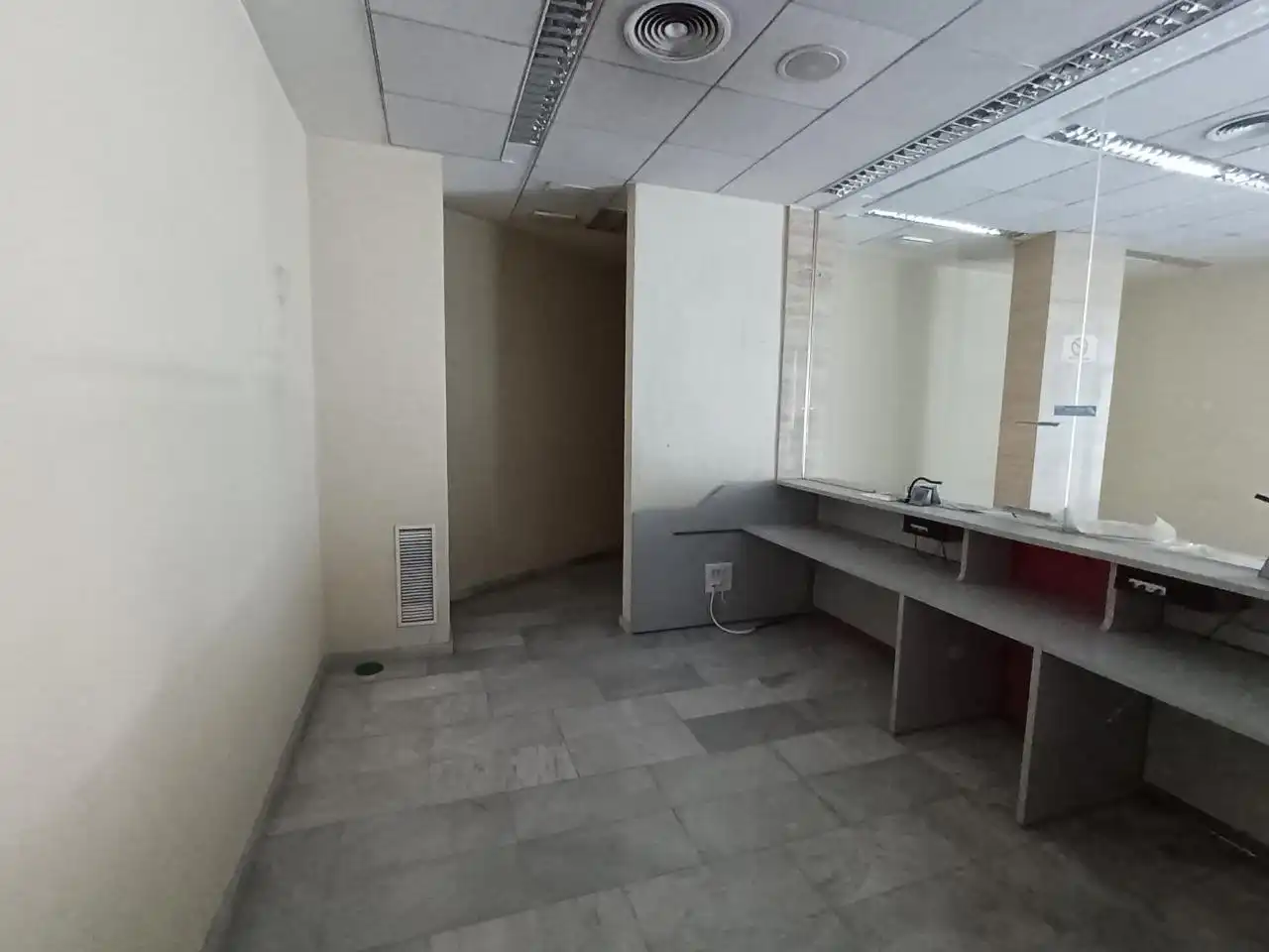 Local comercial en venda a Calle Úbeda 6, imagen 5