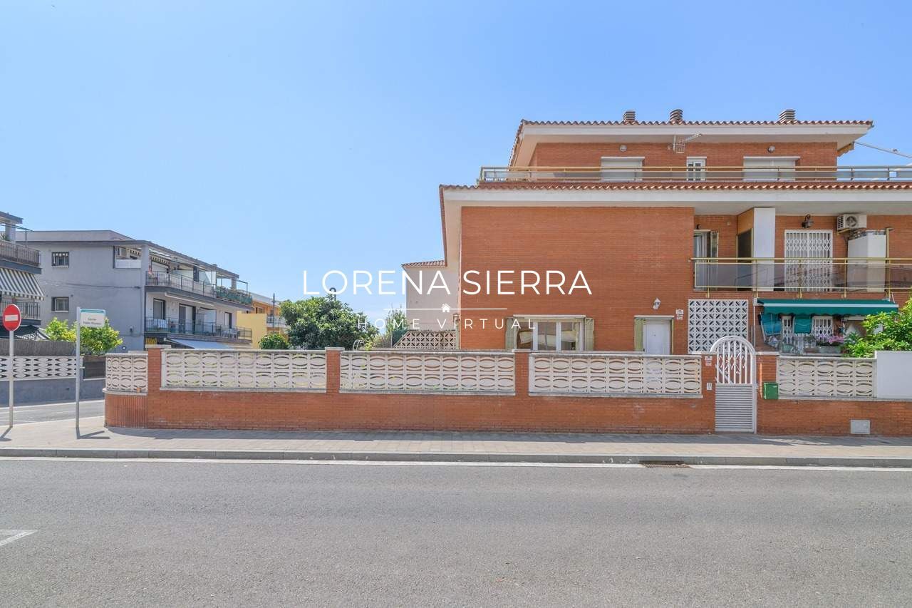 Exterior view of Single-family semi-detached for sale in Calafell  with Private garden, Terrace and Storage room