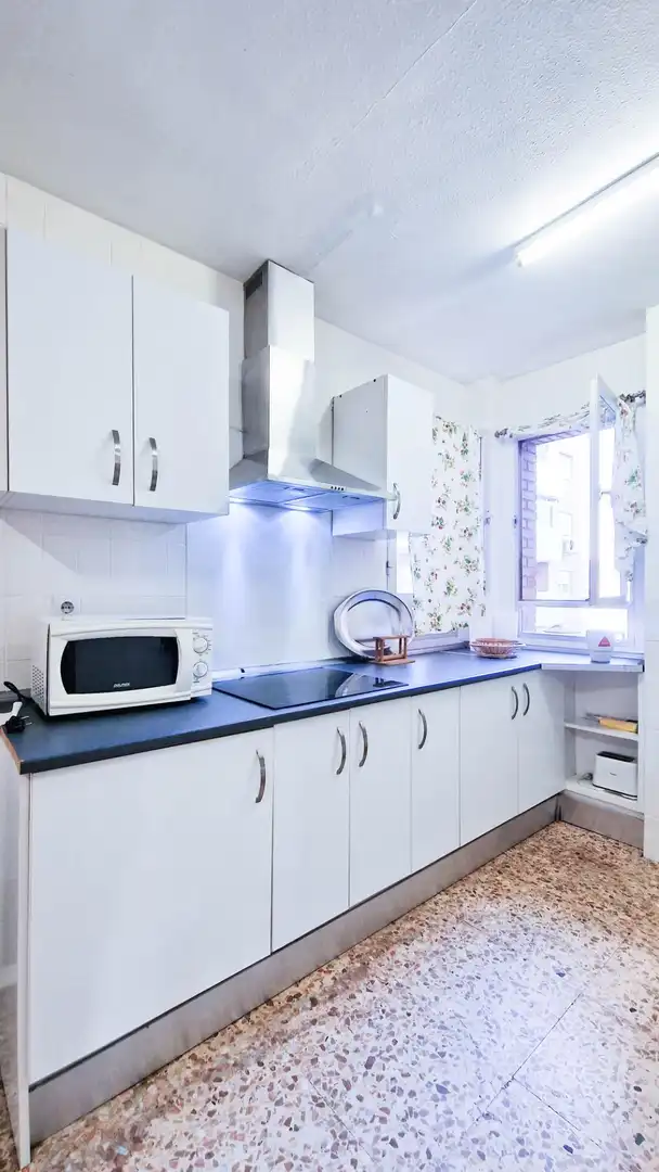 Küche von Wohnung zur Miete in Badajoz mit Privatgarten, Möbliert und Balkon