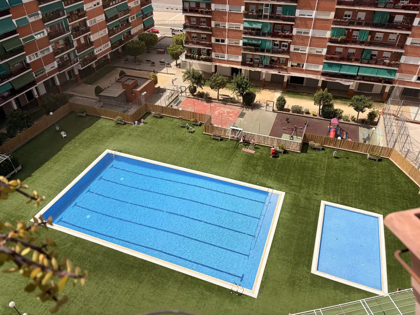 Piscina de Pis en venda en Sabadell amb Aire condicionat, Calefacció i Balcó