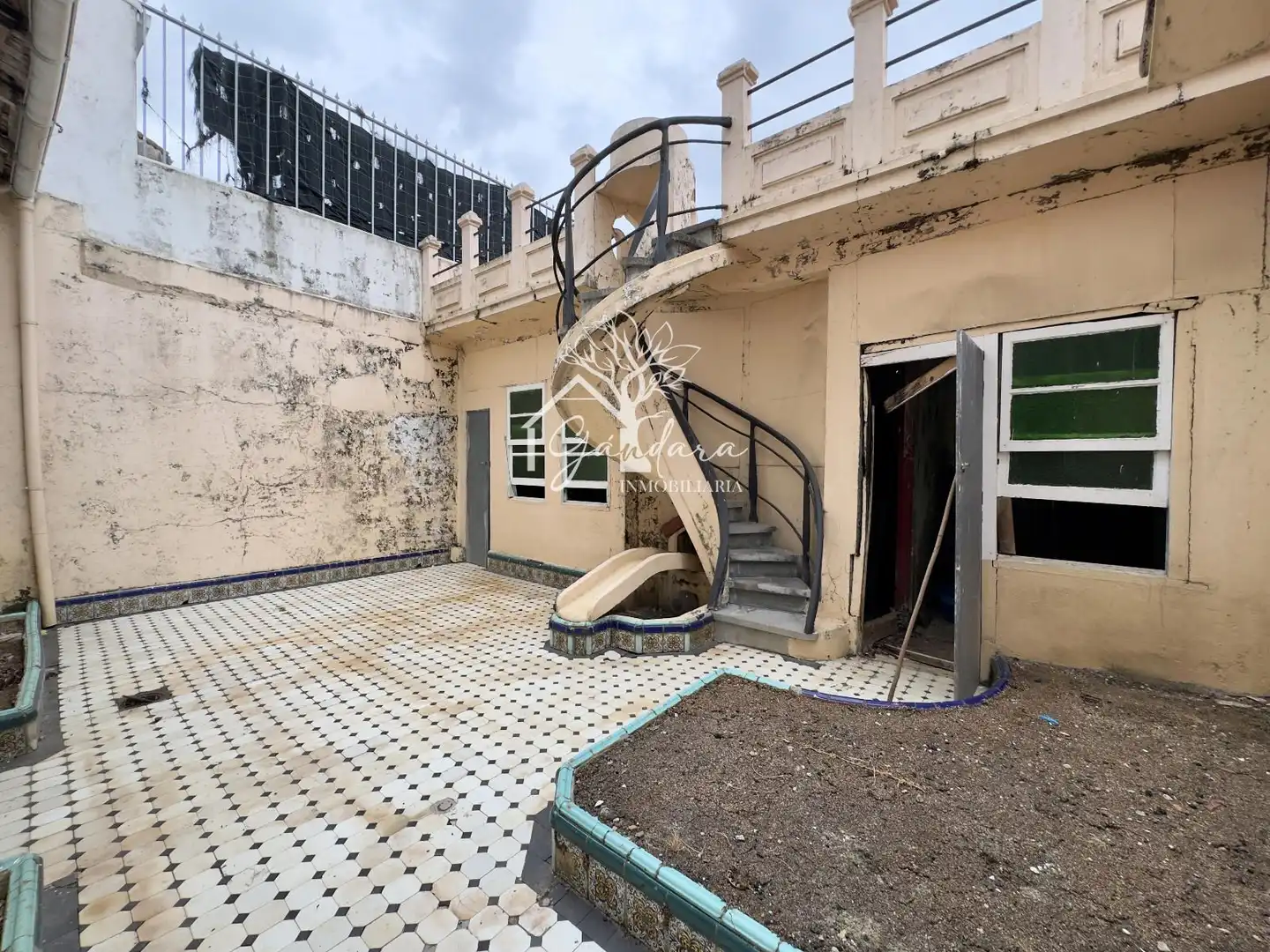Terrassa de Pis en venda en Ferrol amb Jardí privat, Terrassa i Traster