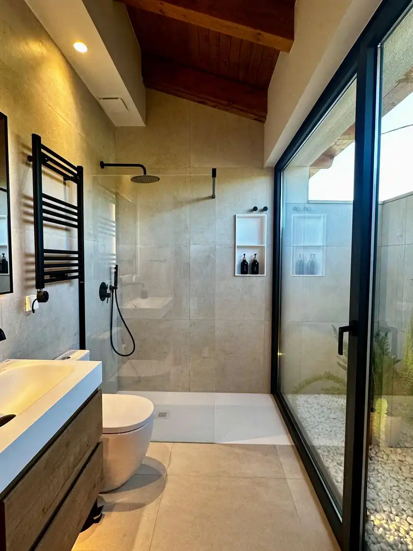 Baño de Casa o chalet en venta en Ribadesella con Aire acondicionado, Calefacción y Jardín privado