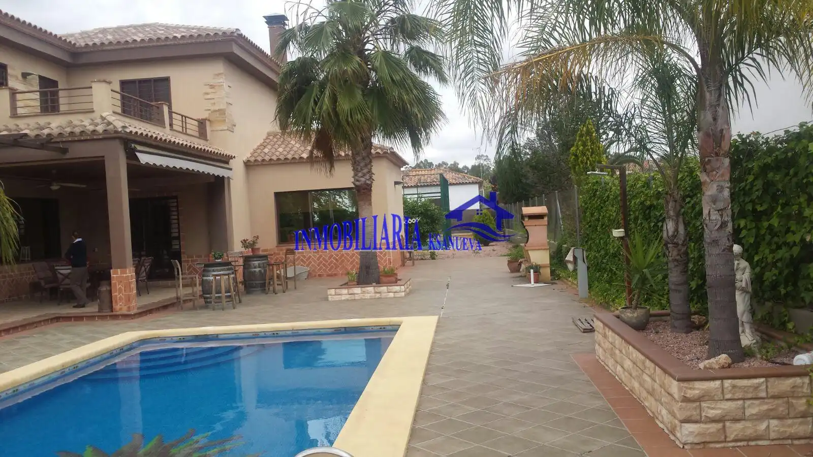Villa mit Pool zum Verkauf in La Carlota