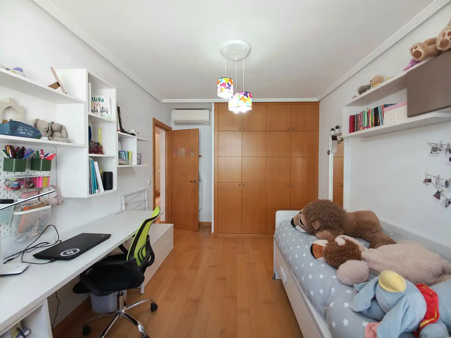 Habitación de Dúplex en venta en Burgos con Aire acondicionado, Calefacción y Terraza