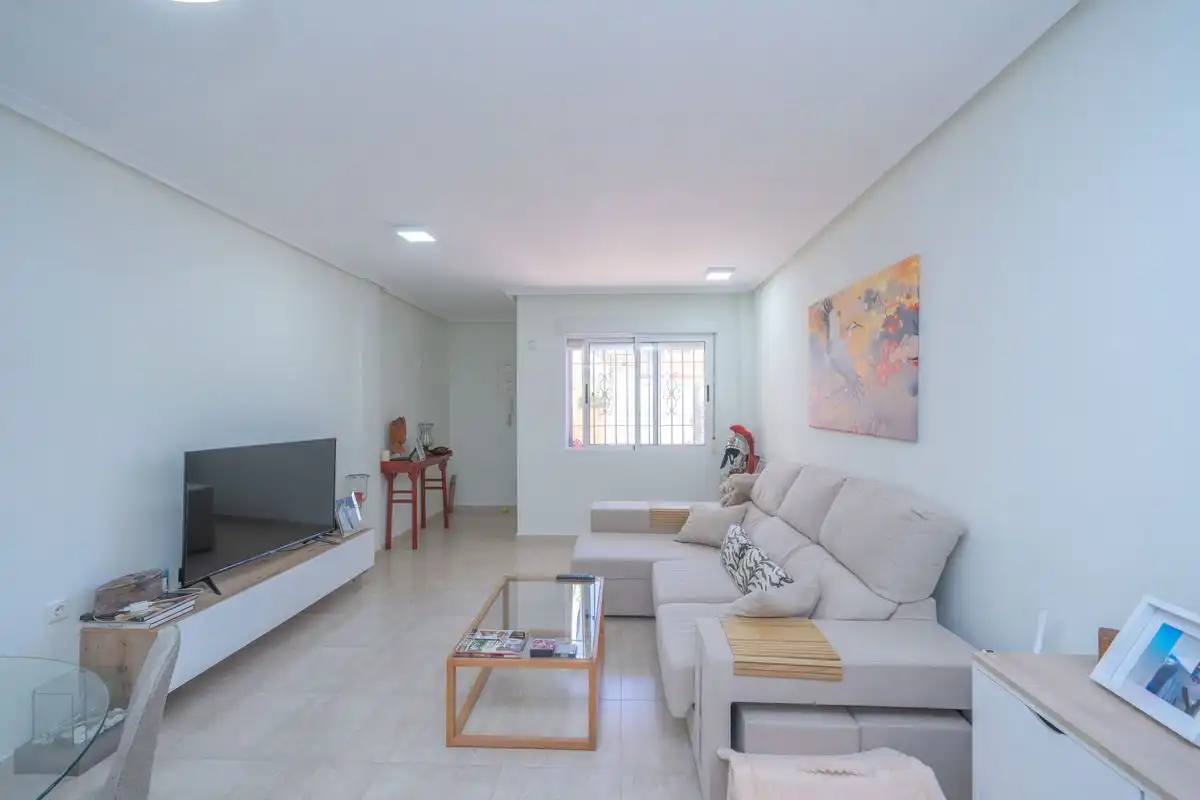 Bajo con terraza en venta en Carrer Bahia, imagen 7