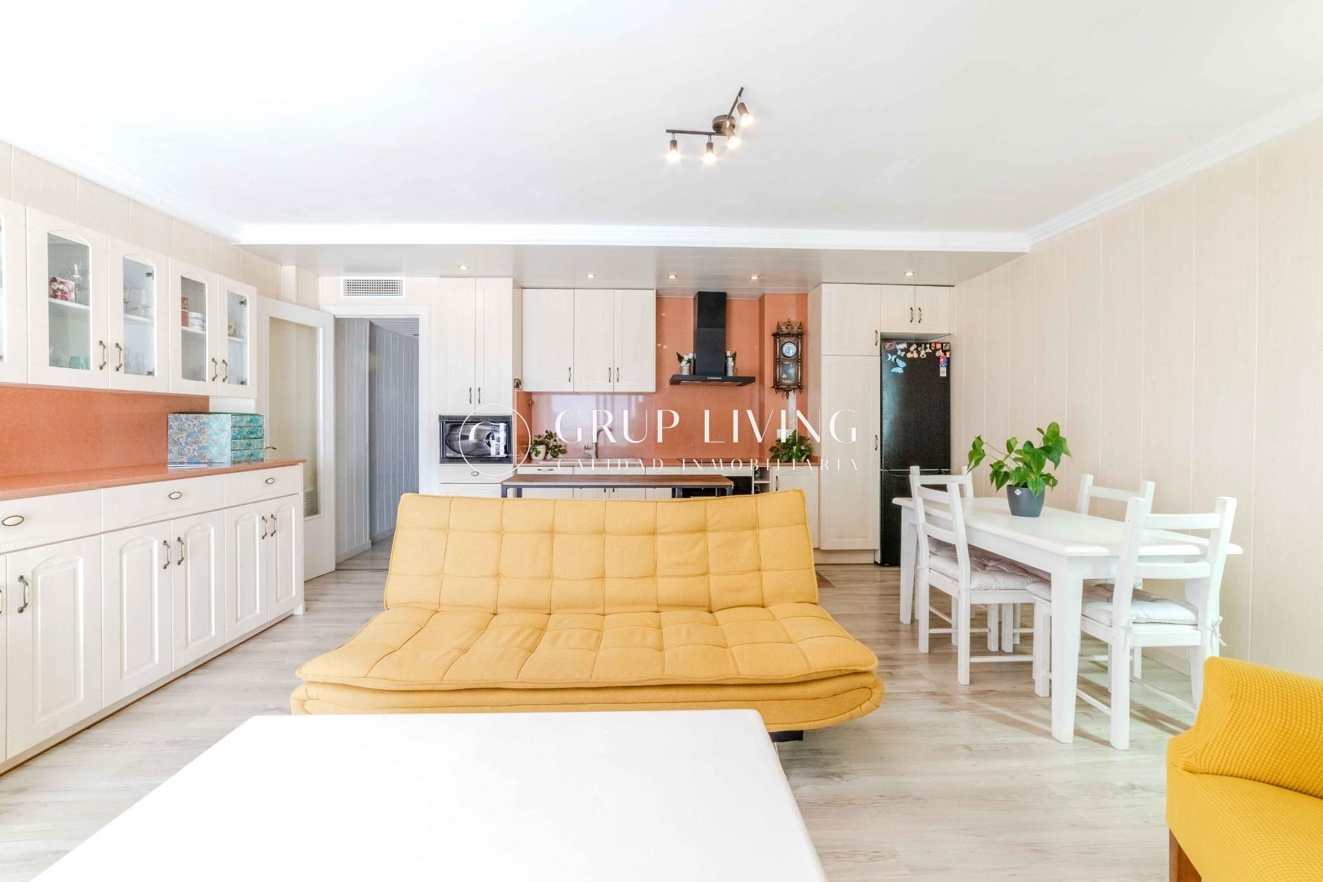 Living room of Flat for sale in Cubelles  with Heating, Private garden and Terrace