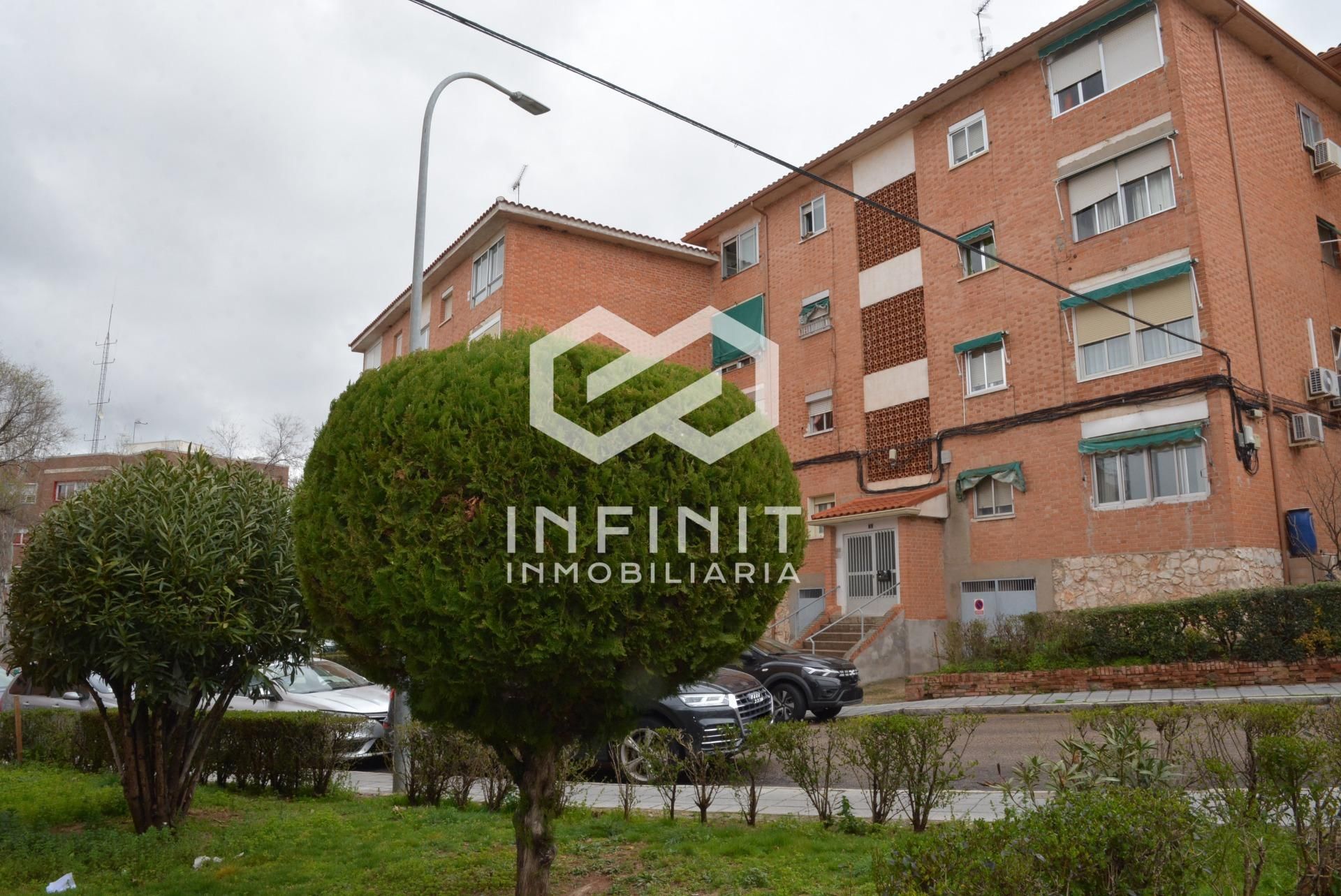 Exterior view of Flat for sale in Guadalajara Capital  with Storage room