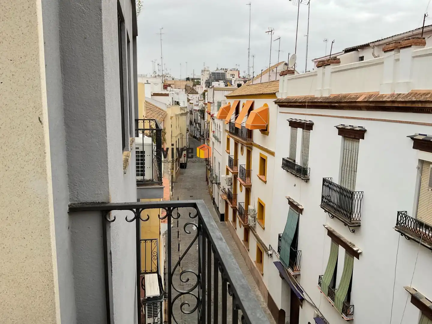 Exterior view of Flat for sale in Sevilla  with Air Conditioner, Heating and Terrace