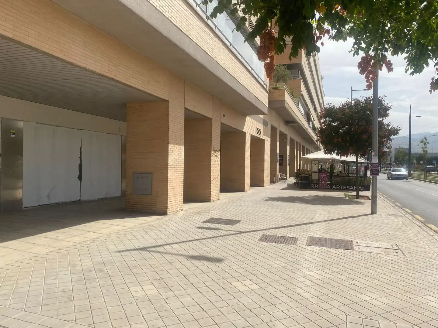 Exterior view of Commercial properties for rent in Zaidín