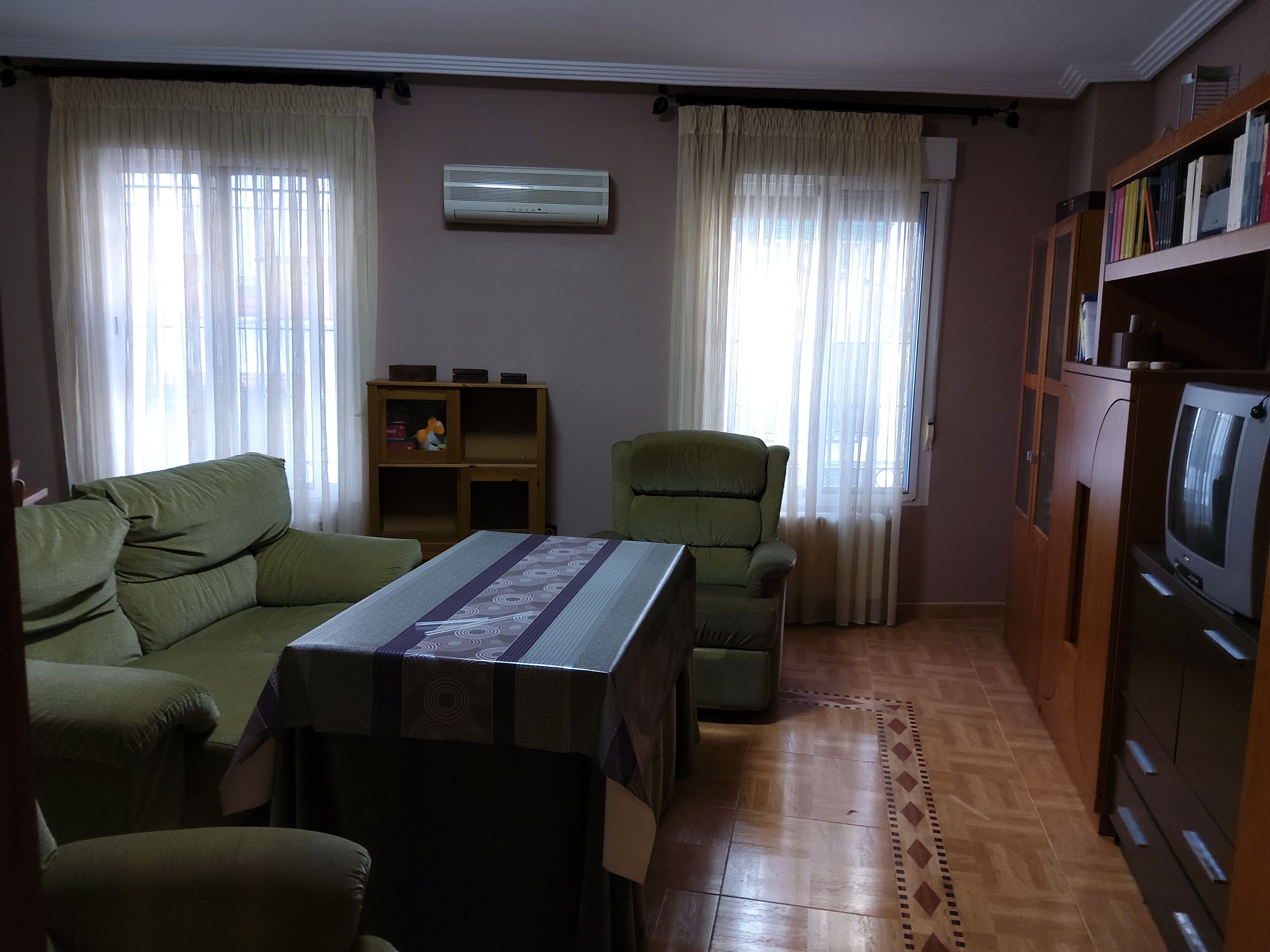 Sala d'estar de Pis en venda en Jamilena amb Aire condicionat, Traster i Moblat