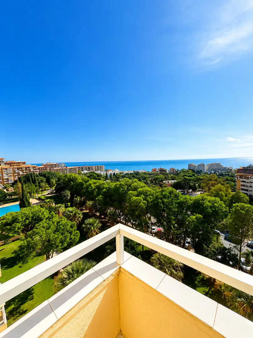 Exterior view of Apartments for sale in Benalmádena  with Terrace and Furnished