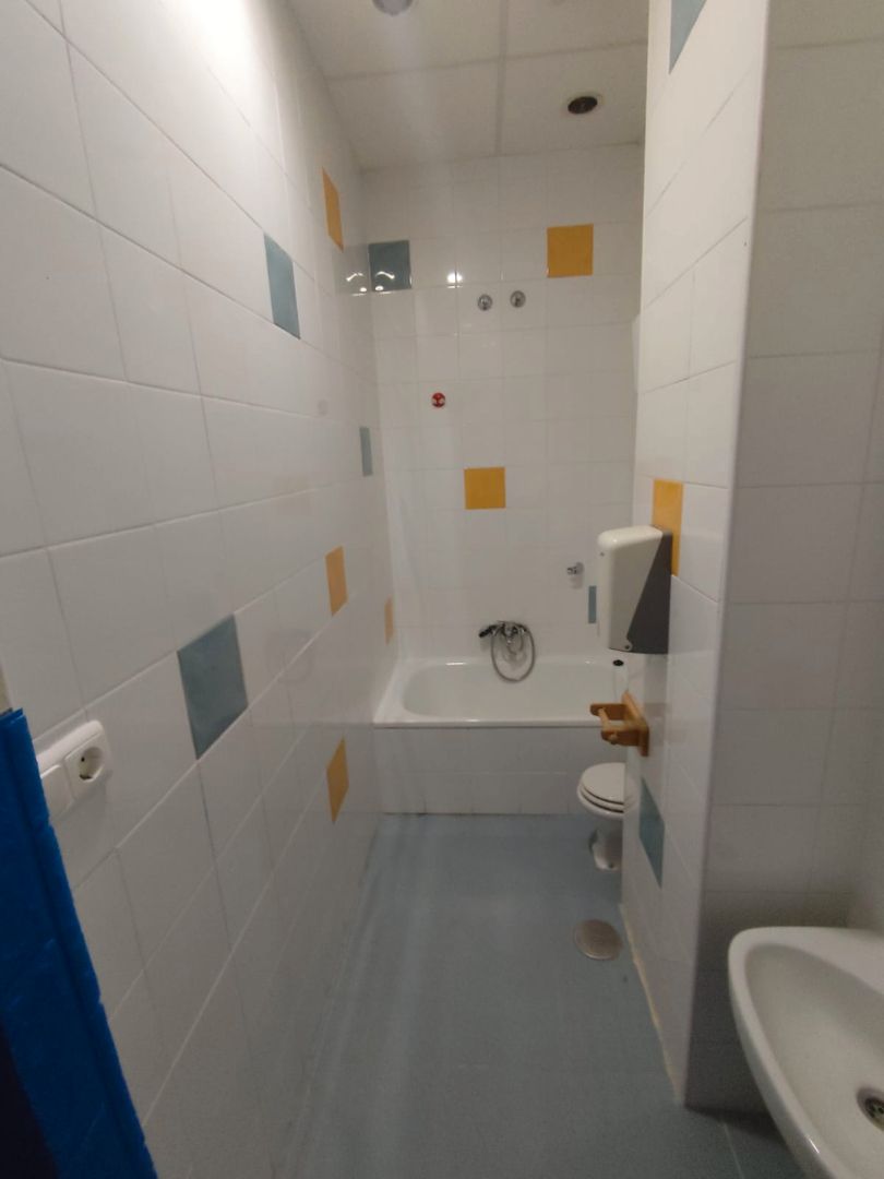 Bathroom of Premises for sale in Valladolid Capital  with Heating and Parquet flooring