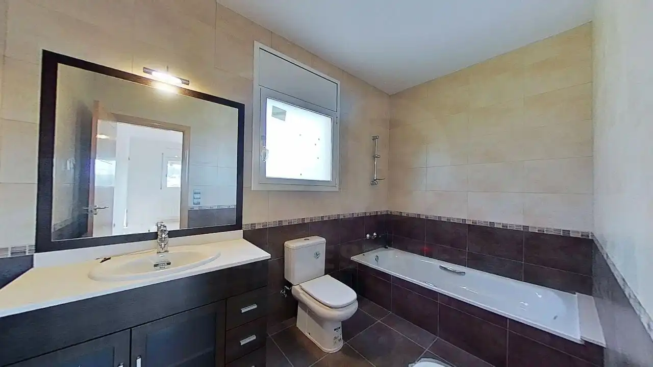 Casa en venda a Bellvei, imagen 2