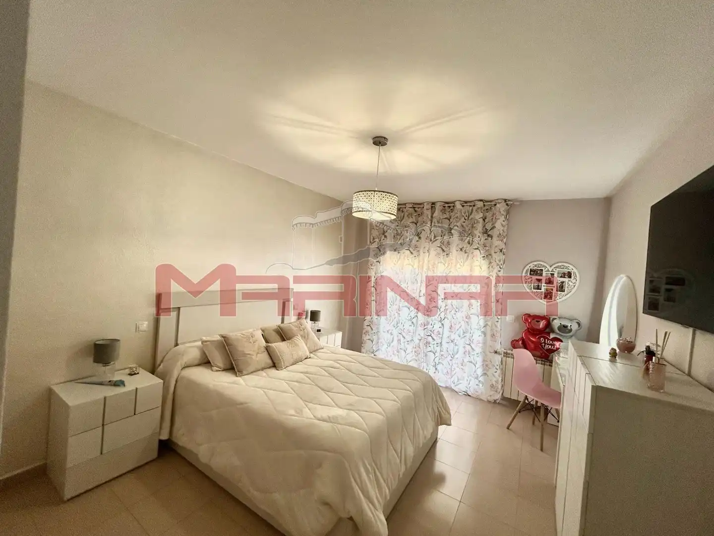 Habitación de Casa adosada en venta en Seseña con Calefacción, Jardín privado y Terraza