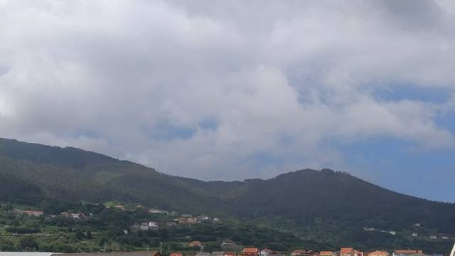 Piso en Venta en Avenida do Sagrón, 56 en Cariño