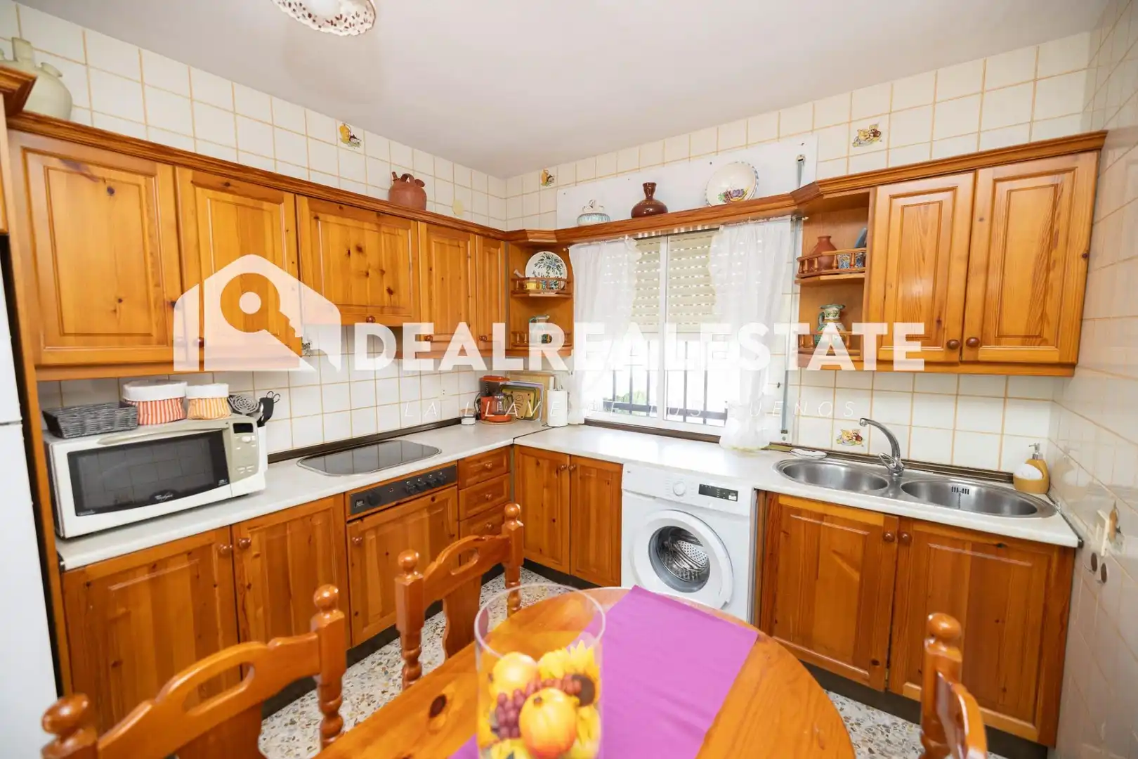 Cuina de Casa o xalet en venda en Almonte amb Jardí privat, Terrassa i Moblat