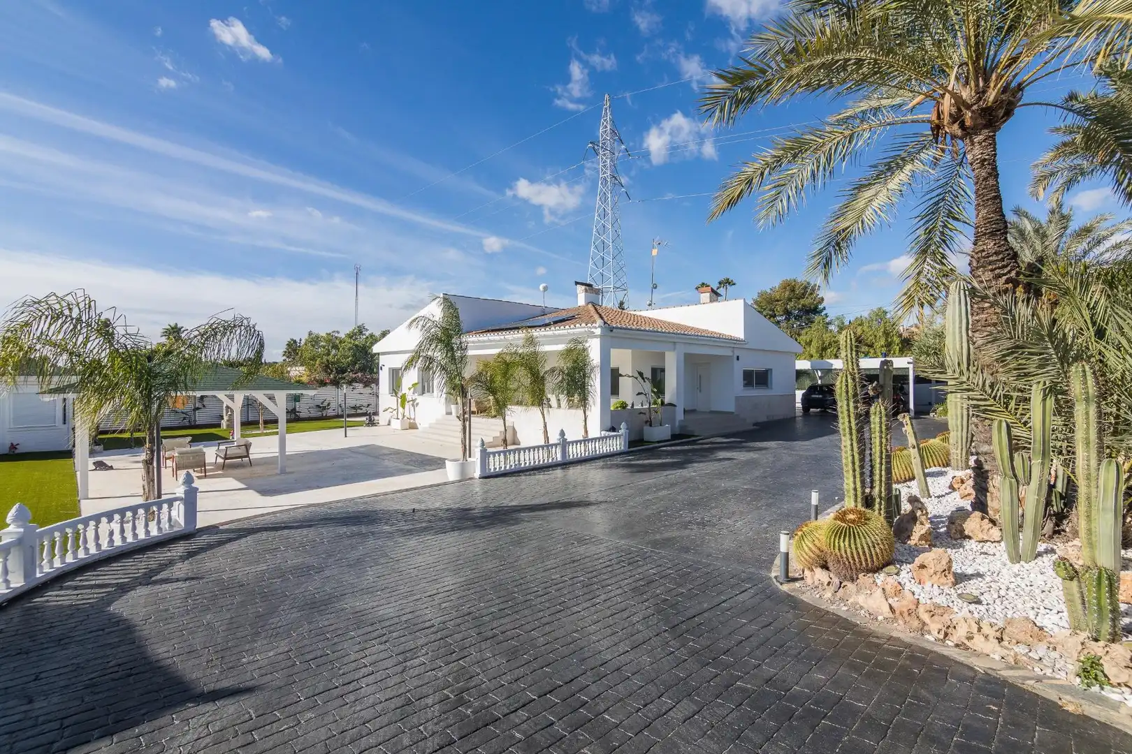 Exterior view of Houses for sale in Elche / Elx  with Air Conditioner, Private garden and Terrace