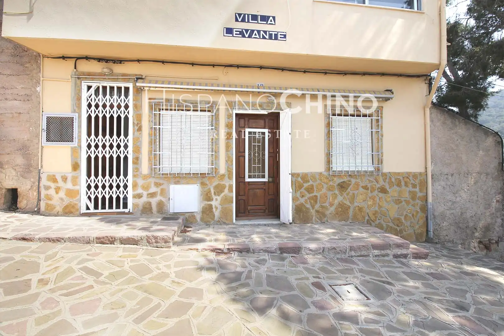 Vista exterior de Casa adosada en venta en Serra con Terraza