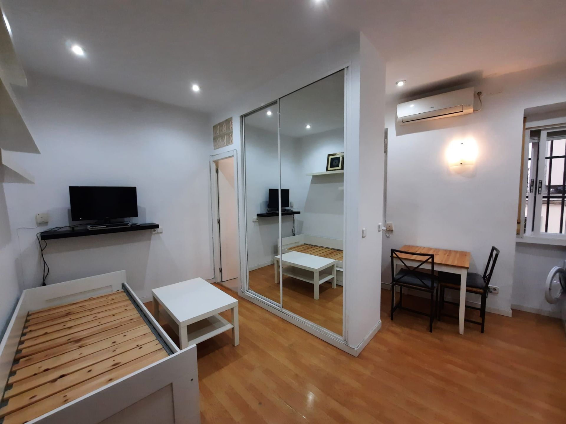Bedroom of Study to rent in  Madrid Capital  with Air Conditioner, Heating and Furnished