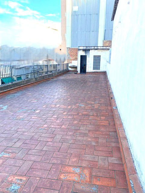 Terrassa de Local en venda en Sant Boi de Llobregat