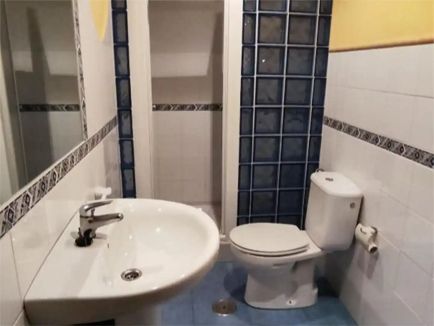 Bany de Local de lloguer en Ferrol