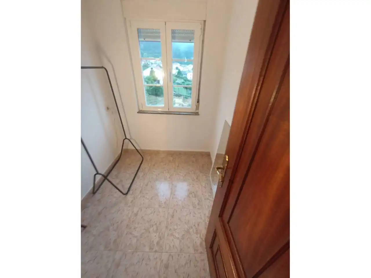 Habitación de Piso en venta en Muros con Amueblado y Alarma