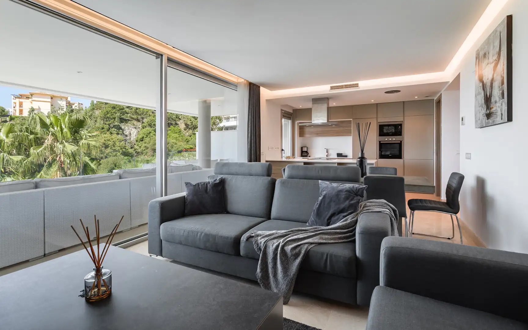 Apartament amb piscina en venda a Benahavís pueblo, imagen 3