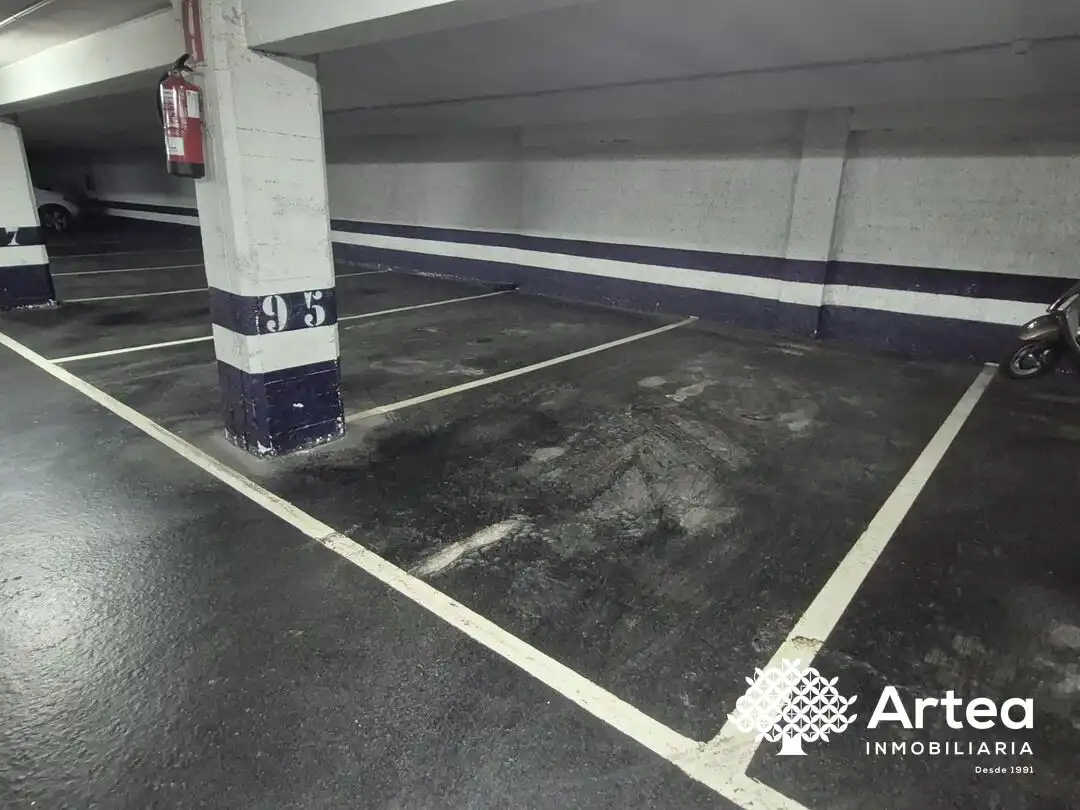 Parkplatz von Garage zum Verkauf in Bilbao 