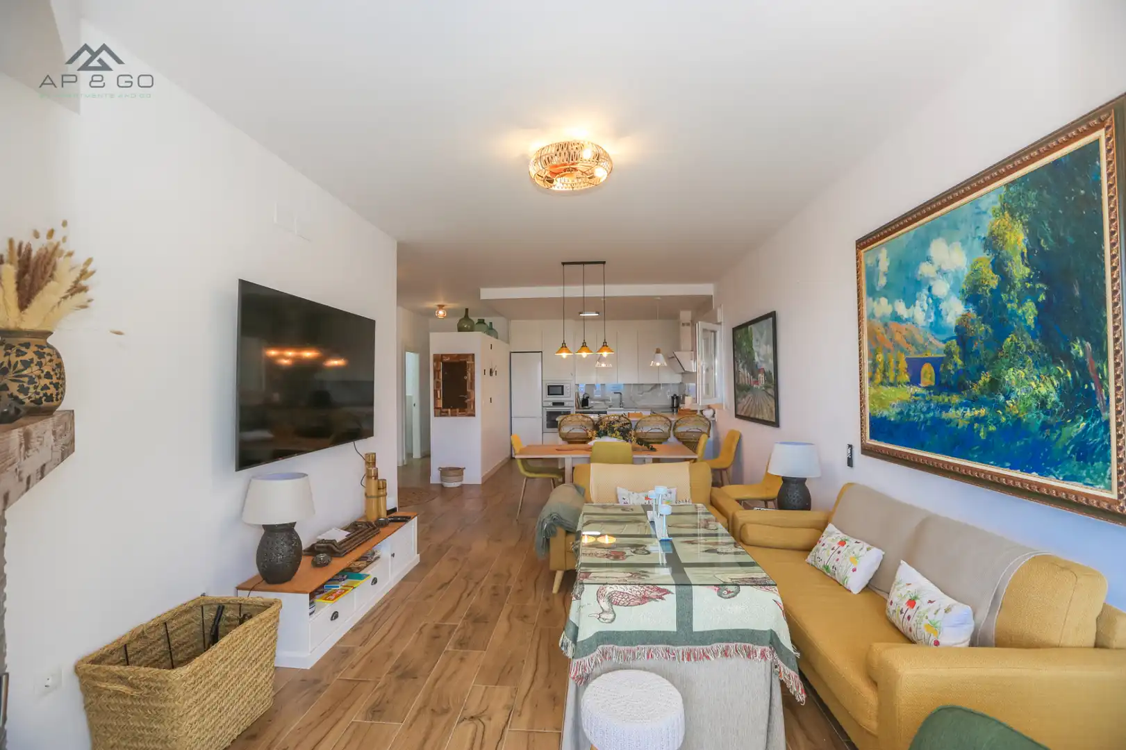 Sala d'estar de Casa o xalet de lloguer en Almuñécar amb Aire condicionat, Jardí privat i Terrassa
