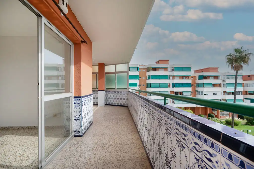 Terrasse von Wohnung zum Verkauf in Torremolinos mit Schwimmbad