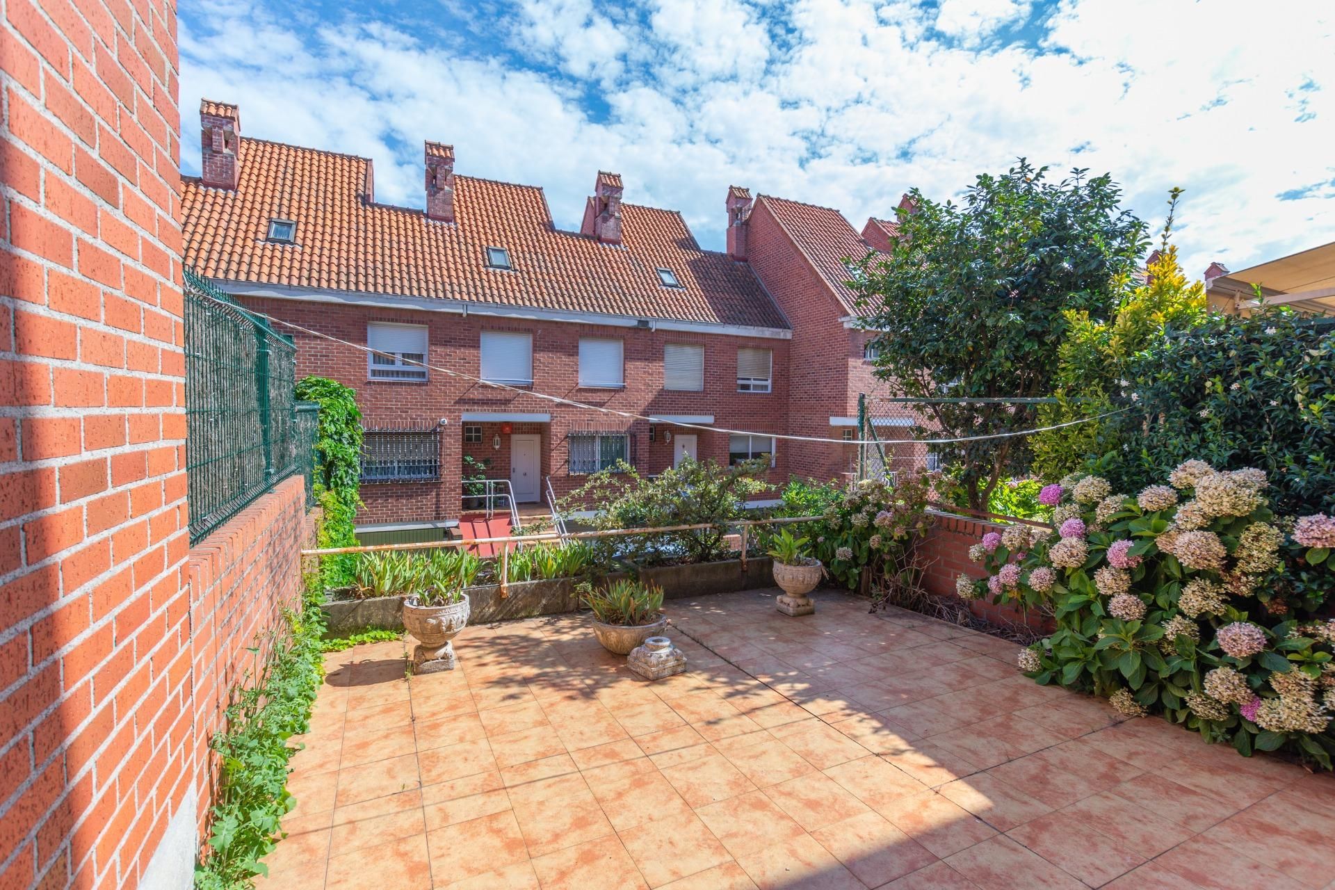 Jardín de Casa adosada en venta en Santander con Calefacción, Jardín privado y Parquet