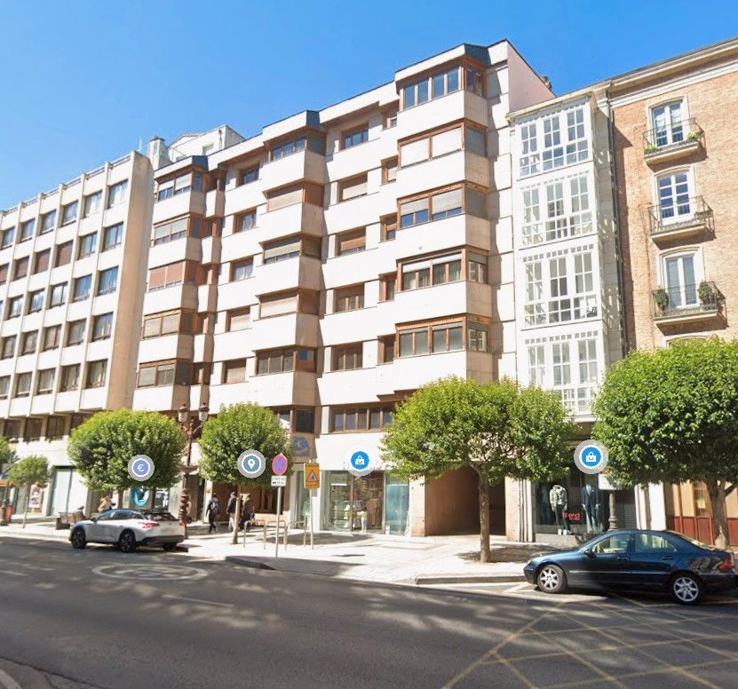 Vista exterior de Pis en venda en Burgos Capital amb Calefacció i Traster