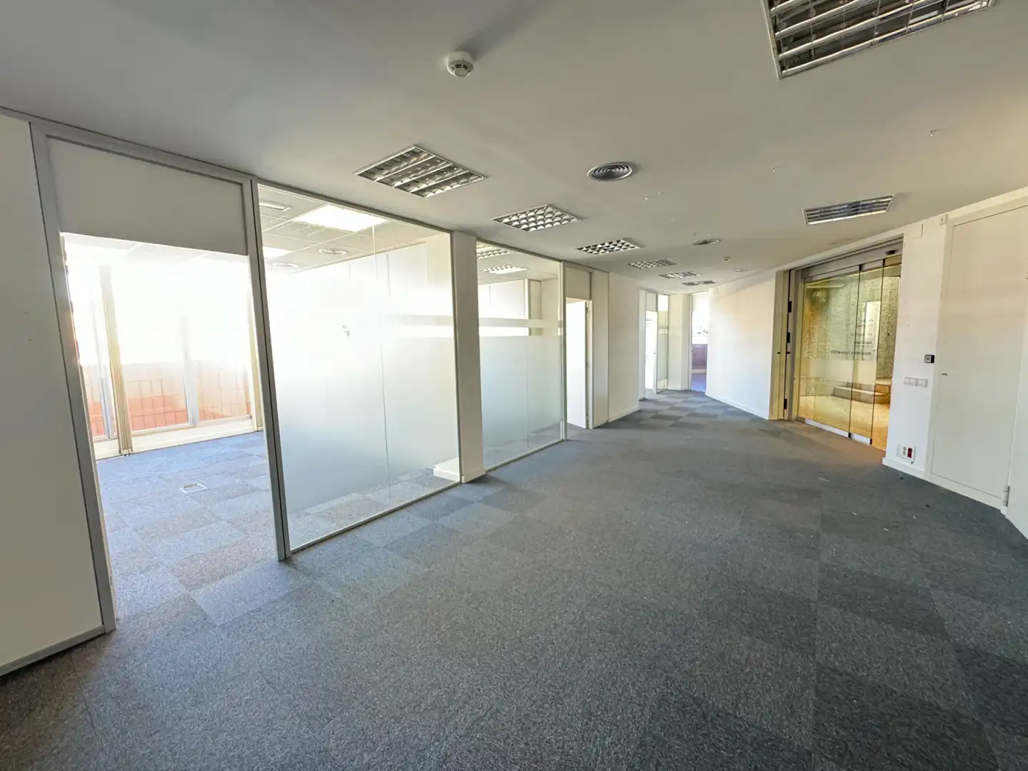 Oficina de alquiler en Barcelona con Aire acondicionado, Calefacción y Terraza