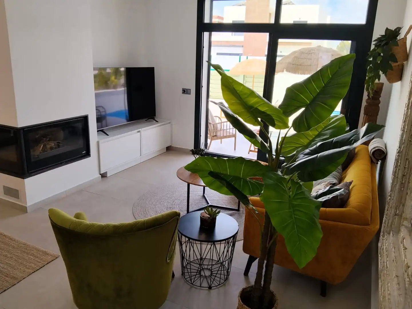 Sala d'estar de Casa o xalet en venda en Daya Nueva amb Aire condicionat, Calefacció i Jardí privat