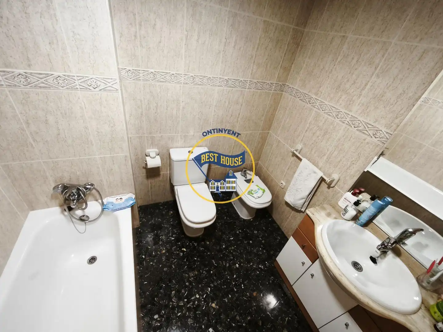 Baño de Piso en venta en Ontinyent con Trastero, Amueblado y Balcón