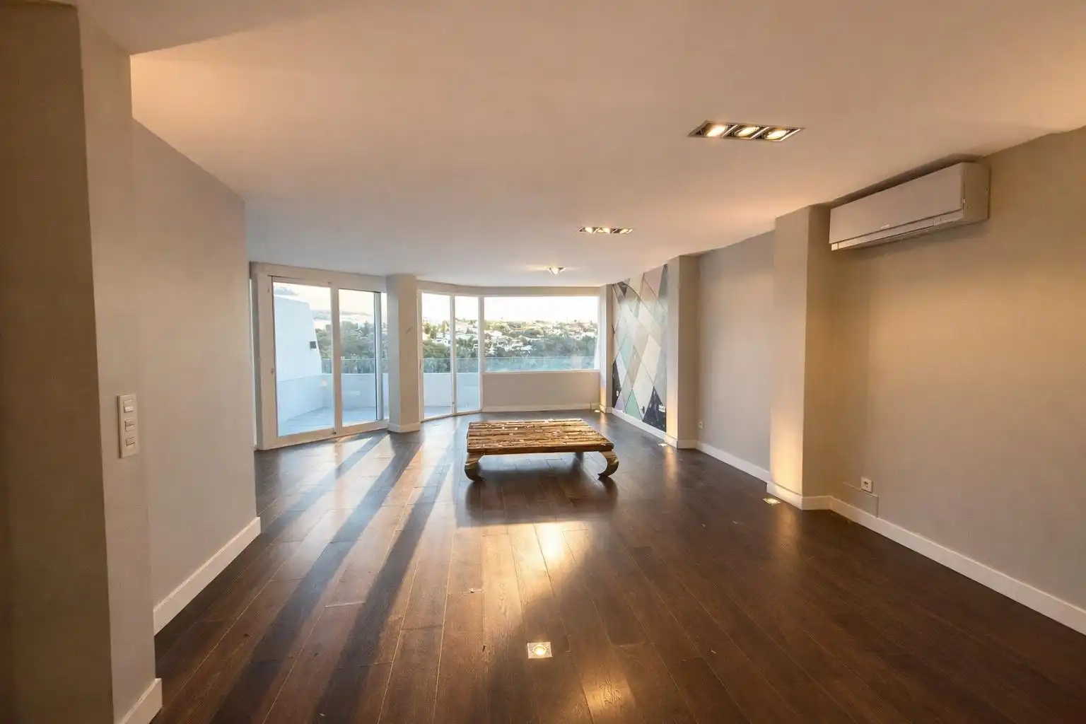 Sala d'estar de Dúplex en venda en Benalmádena amb Terrassa