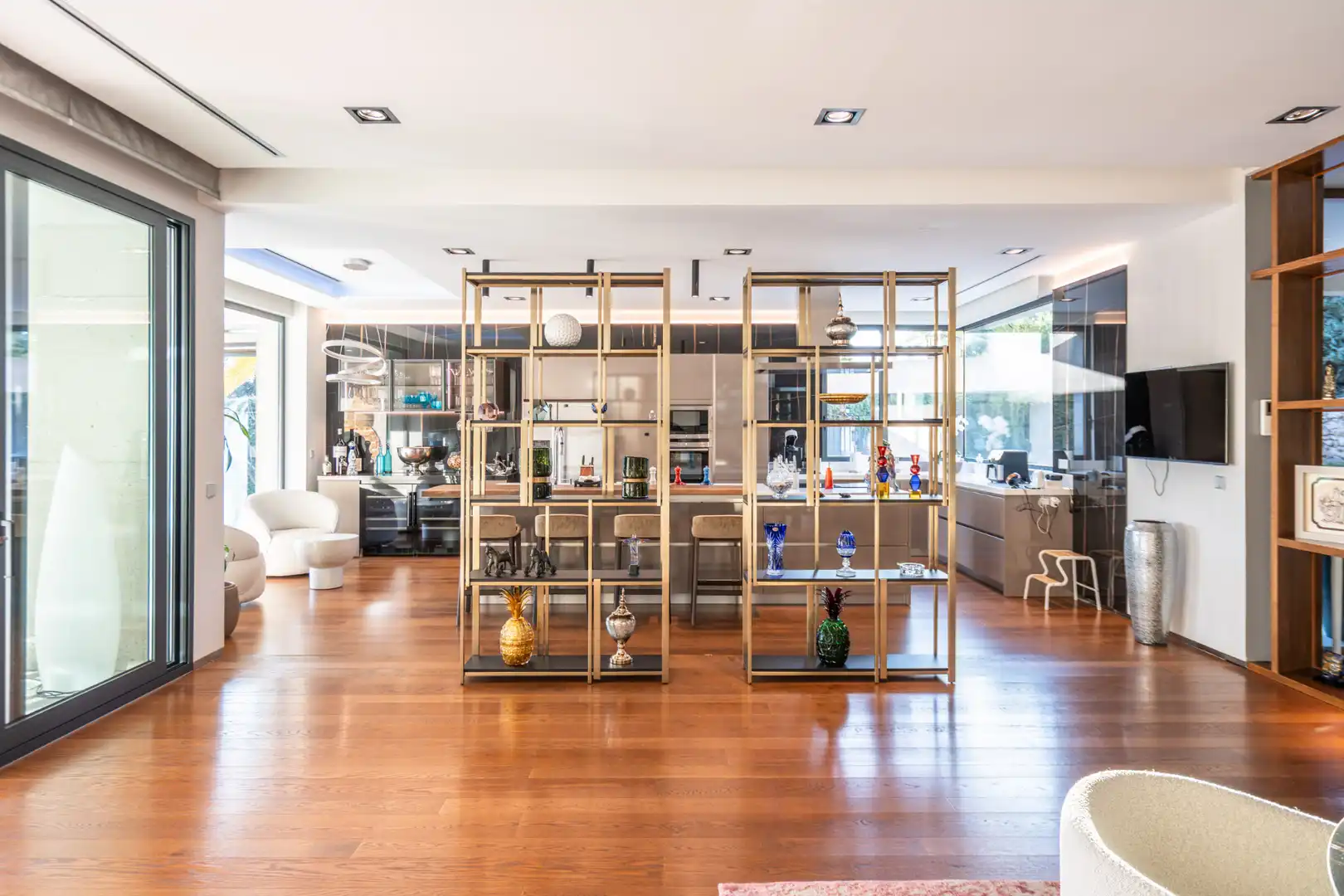 Sala de estar de Casa o chalet en venta en Villaviciosa de Odón con Aire acondicionado, Calefacción y Jardín privado