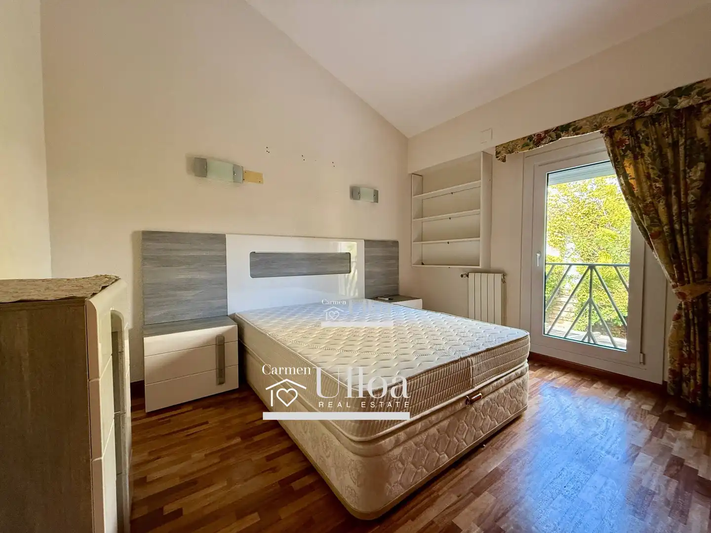 Dormitori de Casa o xalet en venda en Alicante / Alacant amb Aire condicionat, Calefacció i Jardí privat