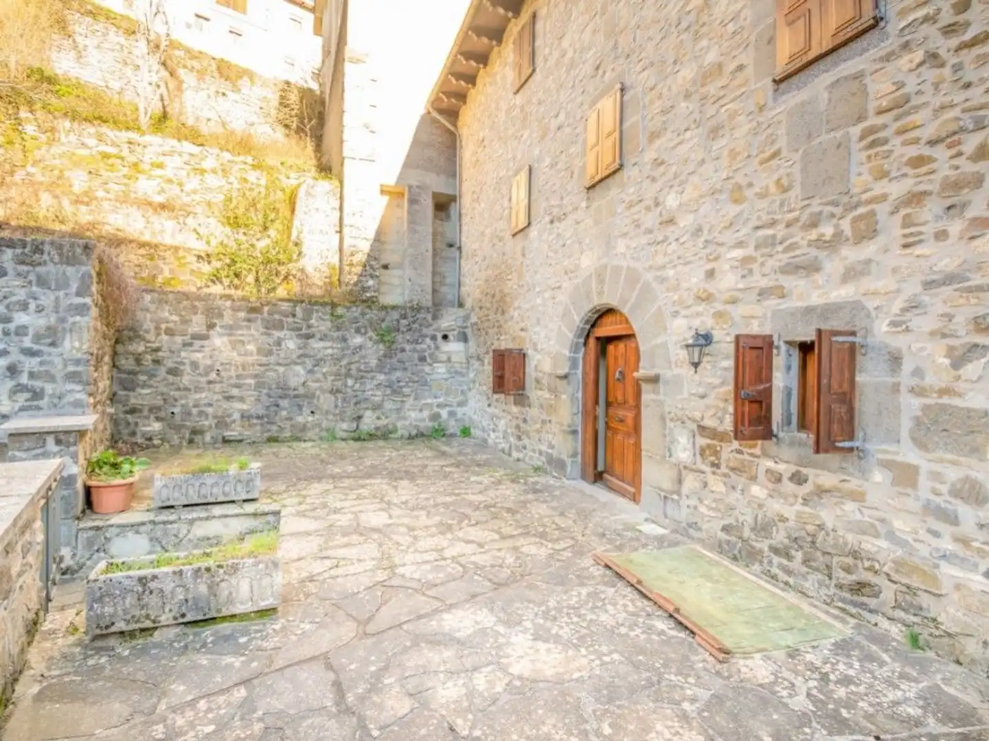 Exterior view of Country homes for sale in Uztárroz / Uztarroze