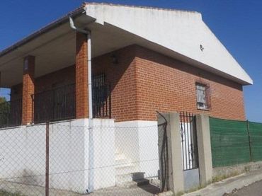 Casa con piscina en venta en Palomeque
